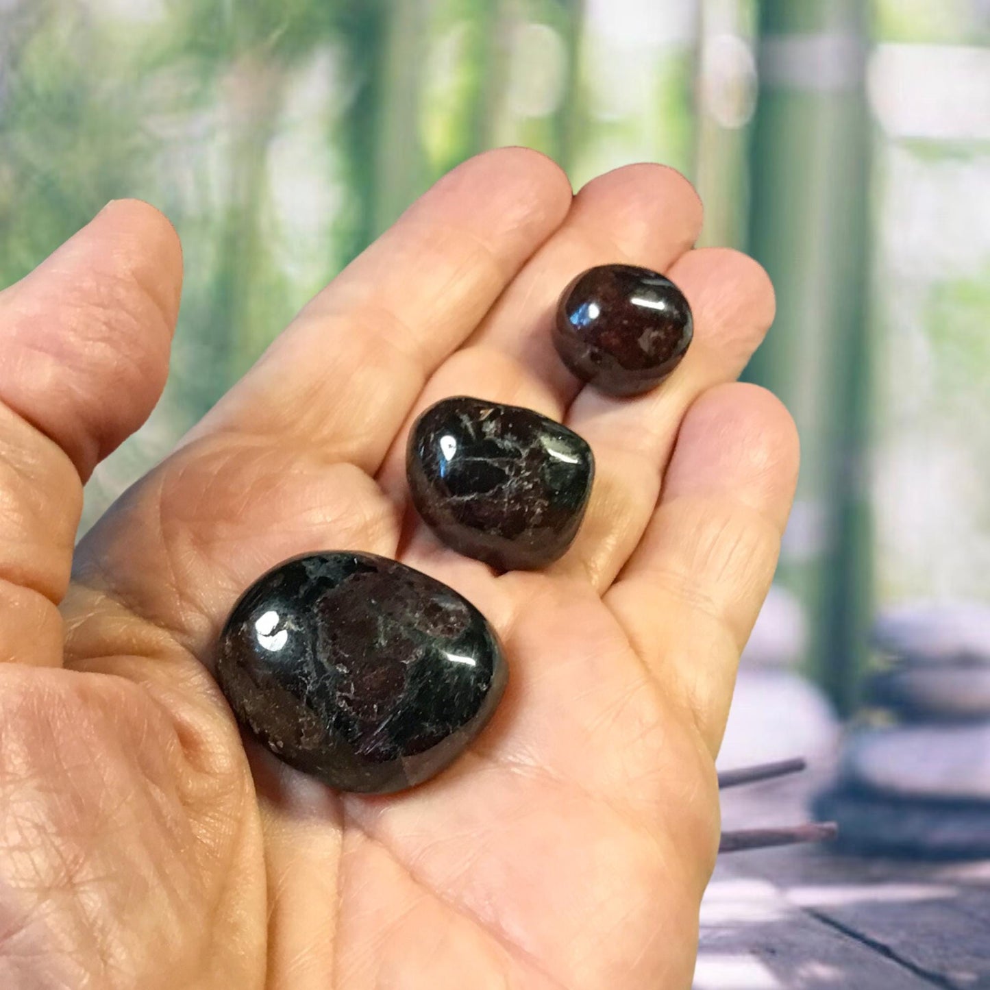 GARNET Tumbled Stones - Choice of Sizes and Quantity - Polished High Energy Healing Stones with Information Card - Reiki Enhanced