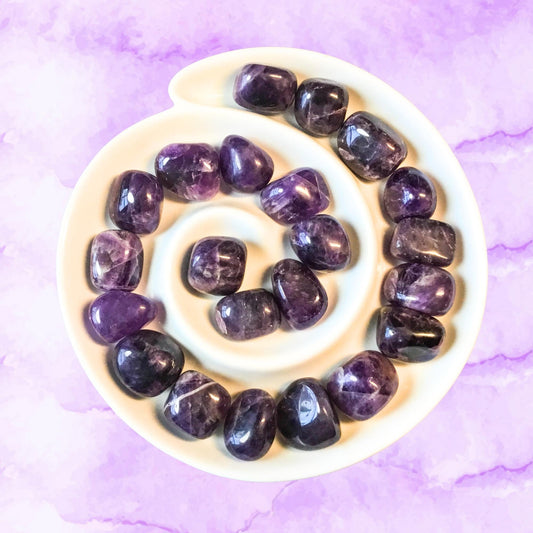 AMETHYST Tumbled Stone - Choice of Sizes and Quantity - Polished High Energy Healing Stones with Information Card - Reiki Enhanced