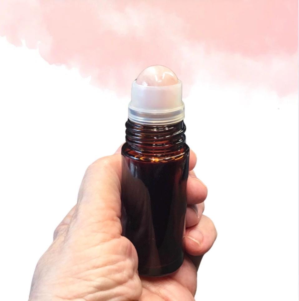 30ml Amber Glass ROSE QUARTZ Gemstone Rollerball Bottle with Black Cap - Perfect for Essential Oils, Skin Care, & Crystal Aromatherapy.