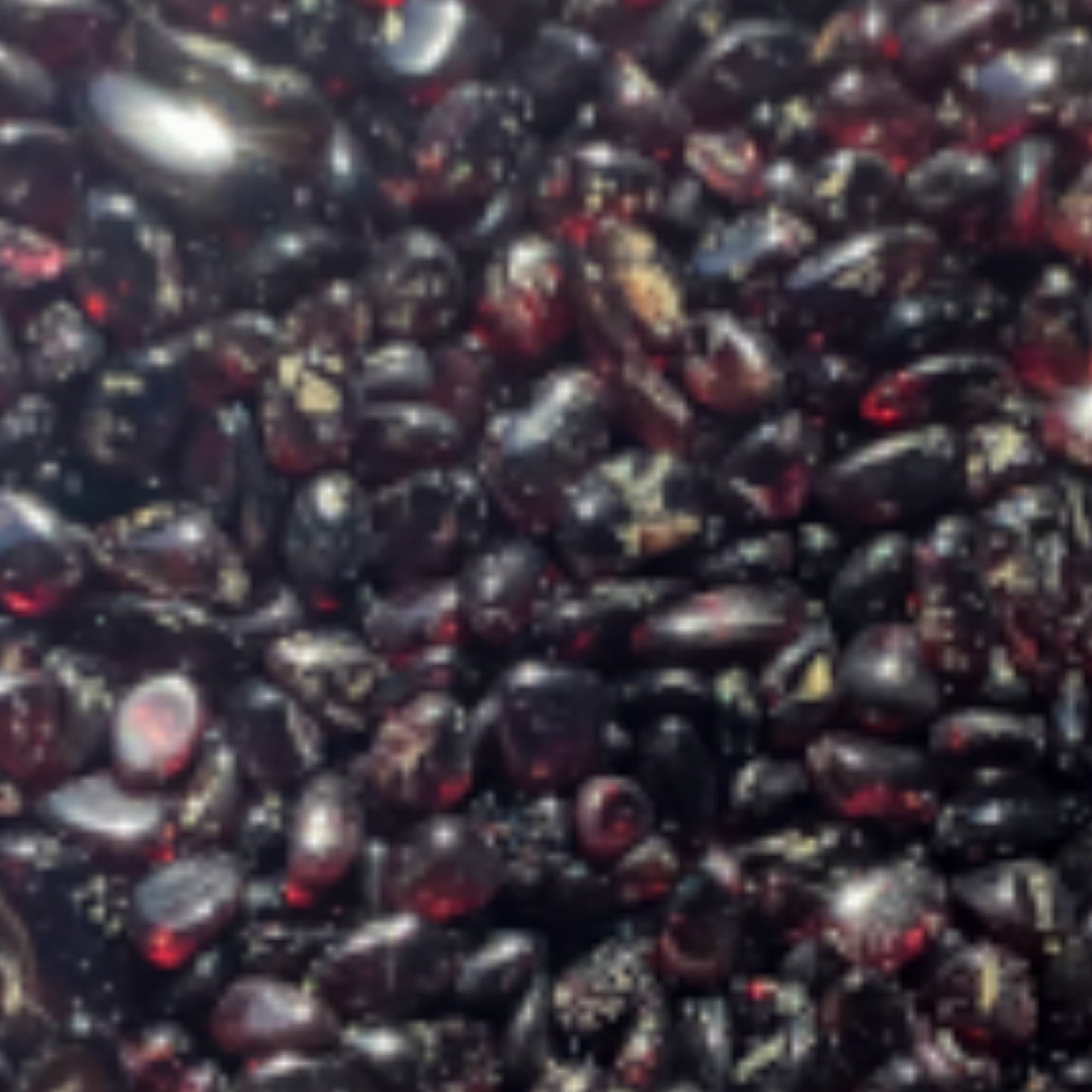 GARNET Chips - 3-5 mm - 1, 2, 4, 8 oz - Crystal Chips - Gemstone Chips - Roller Bottle Chips - Healing Crystals - Arts & Crafts